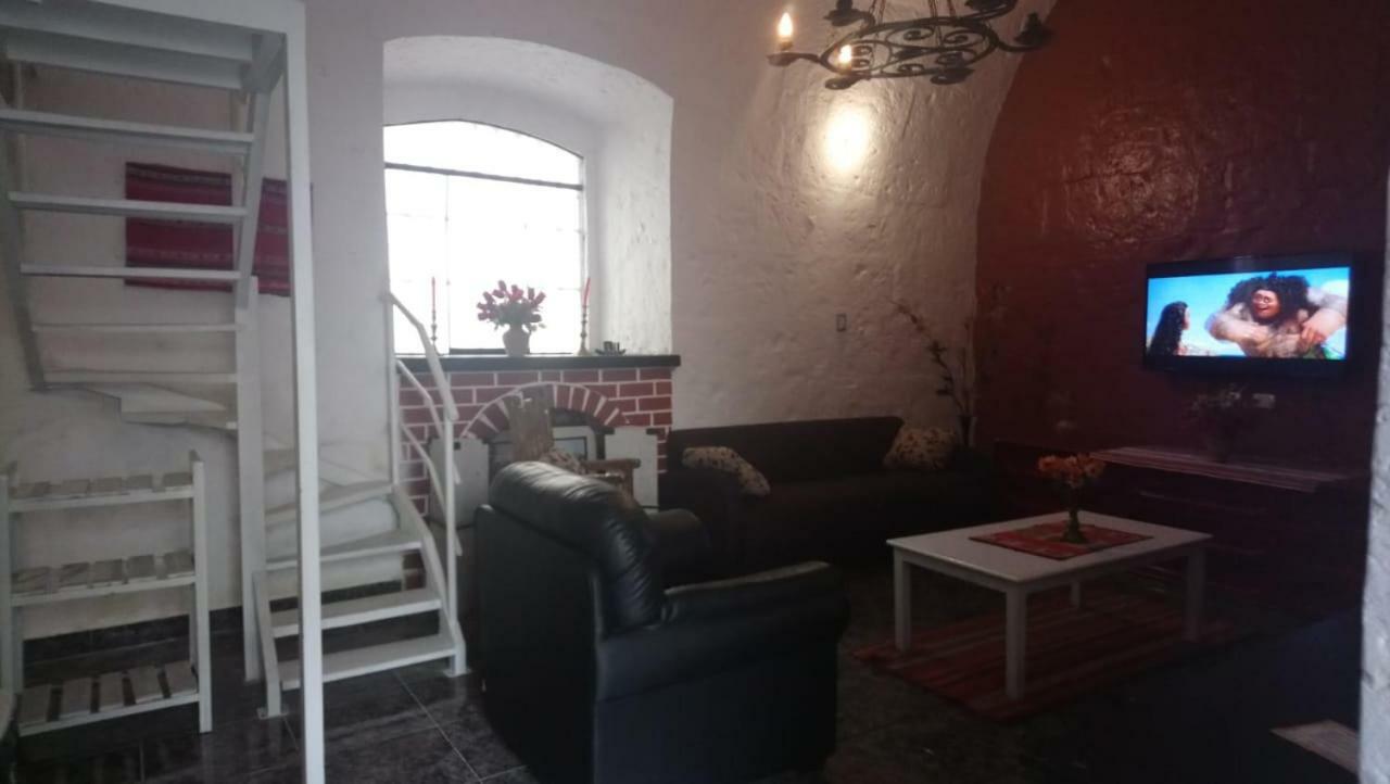 La Casa De Ana - Peru Bed & Breakfast Yanahuara Ngoại thất bức ảnh